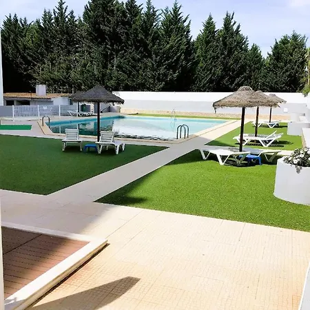 Апартаменти 1 Bedroom Chaves, Praceta Vitorino Nemesio, Албуфейра