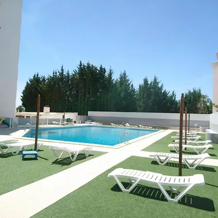1 Bedroom Chaves, Praceta Vitorino Nemesio, *